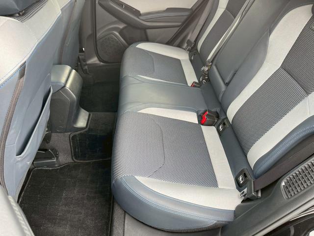 ＸＶ アドバンス　禁煙車　４ＷＤ　バイザー付　純正フルセグナビ　ＥＴＣ　純正アルミホイール１８インチ　ドラレコ　純正フロアマット　ハーフレザーシート　フルフラットシート　バックカメラ　サイドカメラ　電動シート（26枚目）