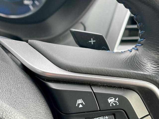 ＸＶ アドバンス　禁煙車　４ＷＤ　バイザー付　純正フルセグナビ　ＥＴＣ　純正アルミホイール１８インチ　ドラレコ　純正フロアマット　ハーフレザーシート　フルフラットシート　バックカメラ　サイドカメラ　電動シート（30枚目）