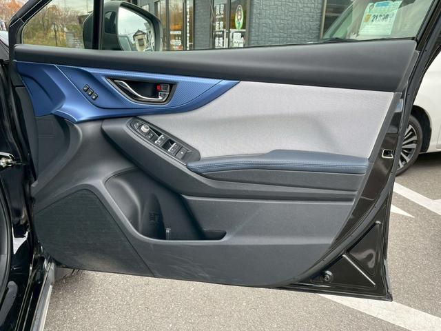 ＸＶ アドバンス　禁煙車　４ＷＤ　バイザー付　純正フルセグナビ　ＥＴＣ　純正アルミホイール１８インチ　ドラレコ　純正フロアマット　ハーフレザーシート　フルフラットシート　バックカメラ　サイドカメラ　電動シート（41枚目）