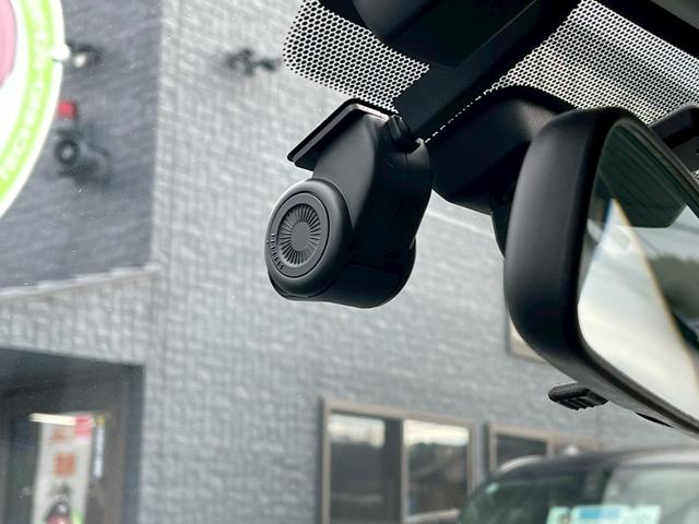 ＸＶ アドバンス　禁煙車　４ＷＤ　バイザー付　純正フルセグナビ　ＥＴＣ　純正アルミホイール１８インチ　ドラレコ　純正フロアマット　ハーフレザーシート　フルフラットシート　バックカメラ　サイドカメラ　電動シート（70枚目）