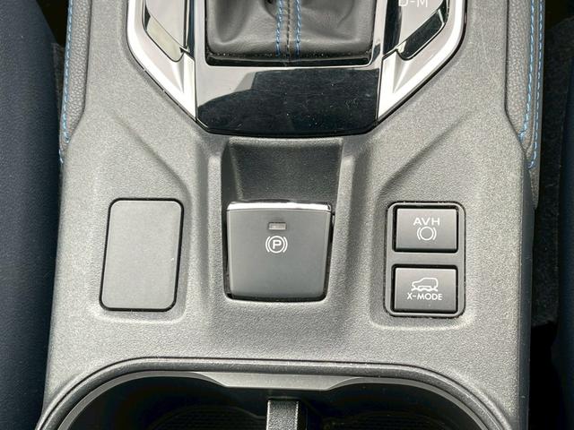 ＸＶ アドバンス　禁煙車　４ＷＤ　バイザー付　純正フルセグナビ　ＥＴＣ　純正アルミホイール１８インチ　ドラレコ　純正フロアマット　ハーフレザーシート　フルフラットシート　バックカメラ　サイドカメラ　電動シート（72枚目）