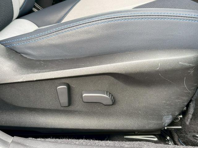 ＸＶ アドバンス　禁煙車　４ＷＤ　バイザー付　純正フルセグナビ　ＥＴＣ　純正アルミホイール１８インチ　ドラレコ　純正フロアマット　ハーフレザーシート　フルフラットシート　バックカメラ　サイドカメラ　電動シート（75枚目）