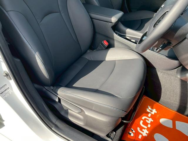 プリウス Ｓツーリングセレクション　禁煙車　レーダークルーズコントロール　障害物センサー　全周囲カメラ　フルセグＴＶ　シートヒーター　前後ドラレコ　ＥＴＣ　スマートキー　ＬＥＤヘッドランプ　フロントフォグランプ　ドアバイザー　エアロ（23枚目）