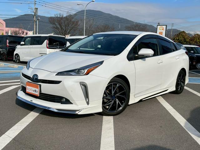 プリウス Ｓツーリングセレクション　禁煙車　レーダークルーズコントロール　障害物センサー　全周囲カメラ　フルセグＴＶ　シートヒーター　前後ドラレコ　ＥＴＣ　スマートキー　ＬＥＤヘッドランプ　フロントフォグランプ　ドアバイザー　エアロ（42枚目）