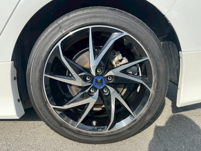 プリウス Ｓツーリングセレクション　禁煙車　レーダークルーズコントロール　障害物センサー　全周囲カメラ　フルセグＴＶ　シートヒーター　前後ドラレコ　ＥＴＣ　スマートキー　ＬＥＤヘッドランプ　フロントフォグランプ　ドアバイザー　エアロ（48枚目）