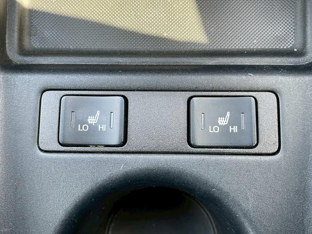 プリウス Ｓツーリングセレクション　禁煙車　レーダークルーズコントロール　障害物センサー　全周囲カメラ　フルセグＴＶ　シートヒーター　前後ドラレコ　ＥＴＣ　スマートキー　ＬＥＤヘッドランプ　フロントフォグランプ　ドアバイザー　エアロ（73枚目）