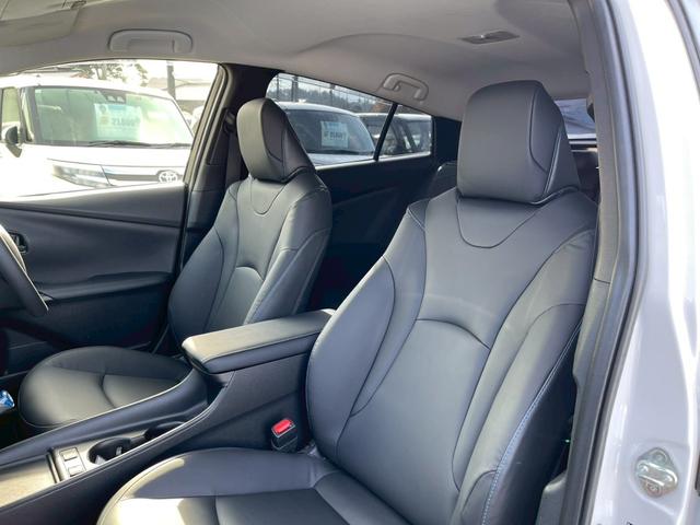 プリウス Ｓツーリングセレクション　禁煙車　レーダークルーズコントロール　障害物センサー　全周囲カメラ　フルセグＴＶ　シートヒーター　前後ドラレコ　ＥＴＣ　スマートキー　ＬＥＤヘッドランプ　フロントフォグランプ　ドアバイザー　エアロ（79枚目）