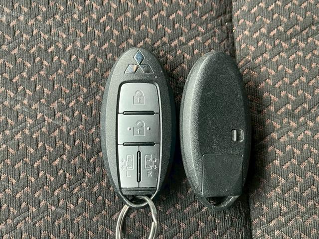 ���X�łi�`�e�̓���o���܂��B�i�`�e�́A������̃g���u�����ɖ𗧂��A���{�S���Q�S���ԔN�����x�Ŏg���܂��B�X�ɕی��Ɠ����_��ŐF�X�ȓ��T���t���Ă܂��B