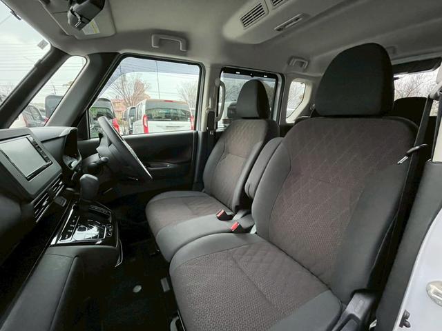 �c�ƕ���X�^�b�t�U���A�A�t�^�[����X�^�b�t�W���A�T�|�[�g����X�^�b�t�U���@�����Q�O���̖��邭�A���C�ȃX�^�b�t�ł��q�l�̂����X���҂����Ă���܂��B