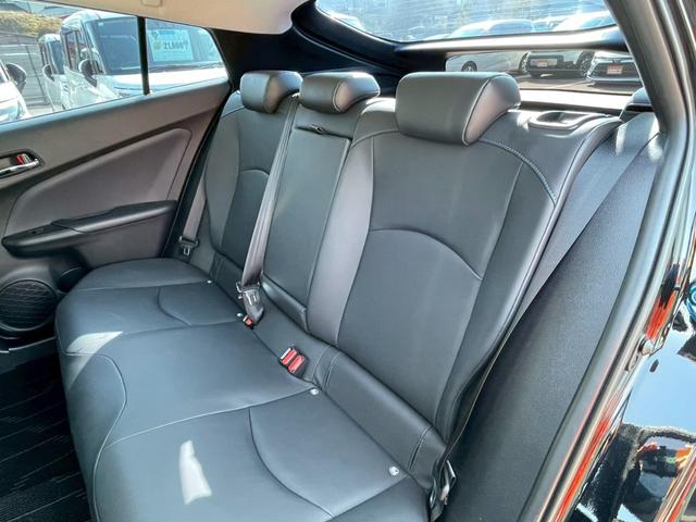 プリウス Ｓツーリングセレクション　純正９インチナビ　禁煙車　バックカメラ　フルセグ　フロアマット　バイザー　電動格納ミラー　シートヒーター　ＬＥＤヘッドランプ　定期点検記録簿　スマートキー　オートクルーズコントロール（41枚目）