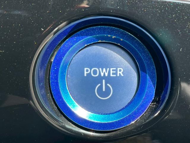 プリウス Ｓツーリングセレクション　純正９インチナビ　禁煙車　バックカメラ　フルセグ　フロアマット　バイザー　電動格納ミラー　シートヒーター　ＬＥＤヘッドランプ　定期点検記録簿　スマートキー　オートクルーズコントロール（75枚目）