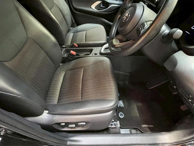 ヤリスクロス ハイブリッドＺ　禁煙車　全周囲カメラ　障害物センサー　レーダークルーズコントロール　ＢＳＭ　オートライト　シートヒーター　前後ドラレコ　ＥＴＣ　純正ナビ　スマートキー　パワーシート　ヘッドアップディスプレイ（24枚目）