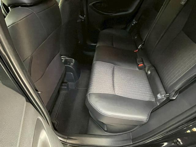 ヤリスクロス ハイブリッドＺ　禁煙車　全周囲カメラ　障害物センサー　レーダークルーズコントロール　ＢＳＭ　オートライト　シートヒーター　前後ドラレコ　ＥＴＣ　純正ナビ　スマートキー　パワーシート　ヘッドアップディスプレイ（27枚目）