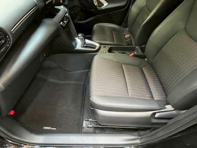 ヤリスクロス ハイブリッドＺ　禁煙車　全周囲カメラ　障害物センサー　レーダークルーズコントロール　ＢＳＭ　オートライト　シートヒーター　前後ドラレコ　ＥＴＣ　純正ナビ　スマートキー　パワーシート　ヘッドアップディスプレイ（29枚目）