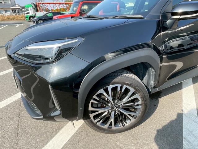 ヤリスクロス ハイブリッドＺ　禁煙車　全周囲カメラ　障害物センサー　レーダークルーズコントロール　ＢＳＭ　オートライト　シートヒーター　前後ドラレコ　ＥＴＣ　純正ナビ　スマートキー　パワーシート　ヘッドアップディスプレイ（46枚目）