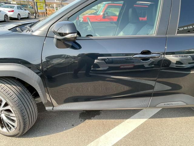 ヤリスクロス ハイブリッドＺ　禁煙車　全周囲カメラ　障害物センサー　レーダークルーズコントロール　ＢＳＭ　オートライト　シートヒーター　前後ドラレコ　ＥＴＣ　純正ナビ　スマートキー　パワーシート　ヘッドアップディスプレイ（47枚目）