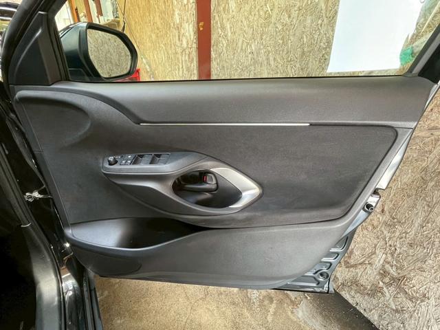 ヤリスクロス ハイブリッドＺ　禁煙車　全周囲カメラ　障害物センサー　レーダークルーズコントロール　ＢＳＭ　オートライト　シートヒーター　前後ドラレコ　ＥＴＣ　純正ナビ　スマートキー　パワーシート　ヘッドアップディスプレイ（53枚目）