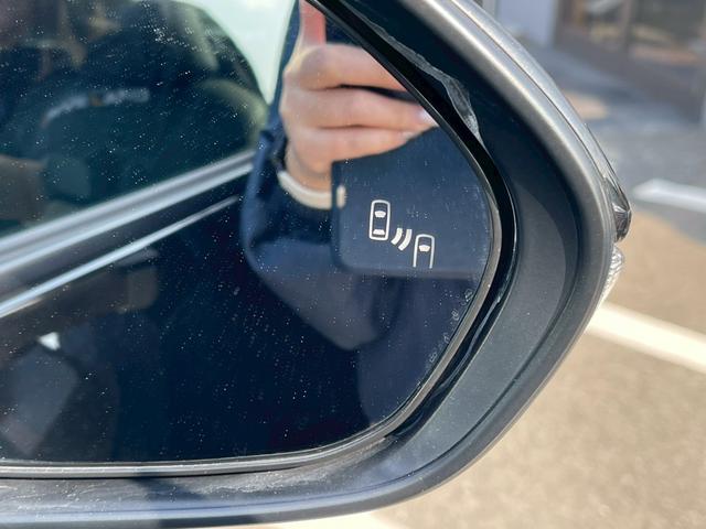 ヤリスクロス ハイブリッドＺ　禁煙車　全周囲カメラ　障害物センサー　レーダークルーズコントロール　ＢＳＭ　オートライト　シートヒーター　前後ドラレコ　ＥＴＣ　純正ナビ　スマートキー　パワーシート　ヘッドアップディスプレイ（68枚目）