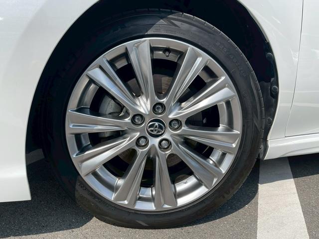 カムリ ＷＳレザーパッケージ　禁煙車　９フルセグナビ　前後ドラレコ　ＥＴＣ２．０　障害物センサー　バックカメラ　スマートキー　ハーフレザーシート　電動シート　デジタルルームミラー　パドルシフト　ＬＥＤヘッドランプ（36枚目）
