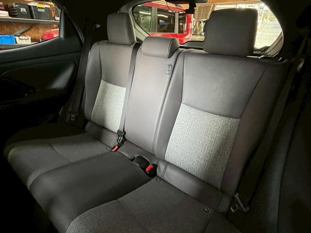 ヤリス ハイブリッドZ 禁煙車 純正16インチアルミホイール ETC ドライブレコーダー 電動格納ミラー 純正ディスプレイオーディオ LEDヘッドランプ スマートキー シートヒーター オートライト クルーズコントロール(11枚目)