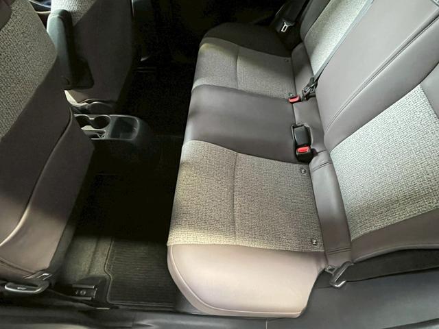 ヤリス ハイブリッドZ 禁煙車 純正16インチアルミホイール ETC ドライブレコーダー 電動格納ミラー 純正ディスプレイオーディオ LEDヘッドランプ スマートキー シートヒーター オートライト クルーズコントロール(17枚目)