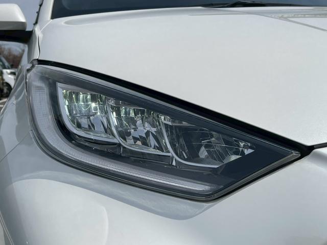 ヤリス ハイブリッドZ 禁煙車 純正16インチアルミホイール ETC ドライブレコーダー 電動格納ミラー 純正ディスプレイオーディオ LEDヘッドランプ スマートキー シートヒーター オートライト クルーズコントロール(42枚目)