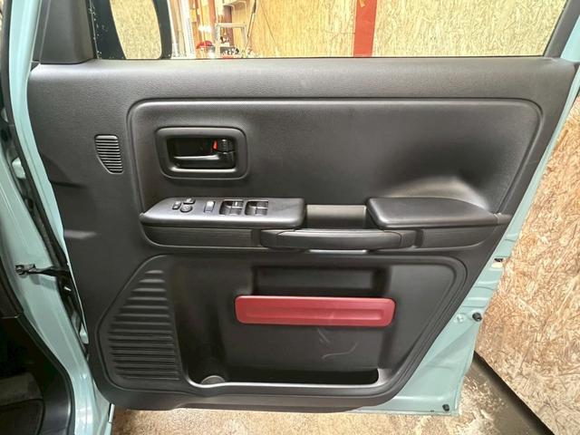 ���X�łi�`�e�̓���o���܂��B�i�`�e�́A������̃g���u�����ɖ𗧂��A���{�S���Q�S���ԔN�����x�Ŏg���܂��B�X�ɕی��Ɠ����_��ŐF�X�ȓ��T���t���Ă܂��B