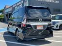 セレナ ｅ－パワー　ハイウェイスターＶ　禁煙車　全周囲カメラ　両側パワースライドドア　レーダークルーズコントロール　ＥＴＣ　後席モニター　１６インチ純正アルミホイール　前ドラレコ　ＬＥＤヘッドライト　オートハイビーム　３列シート（3枚目）