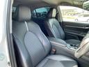 カムリ ＷＳレザーパッケージ　禁煙車　９フルセグナビ　前後ドラレコ　ＥＴＣ２．０　障害物センサー　バックカメラ　スマートキー　ハーフレザーシート　電動シート　デジタルルームミラー　パドルシフト　ＬＥＤヘッドランプ（8枚目）