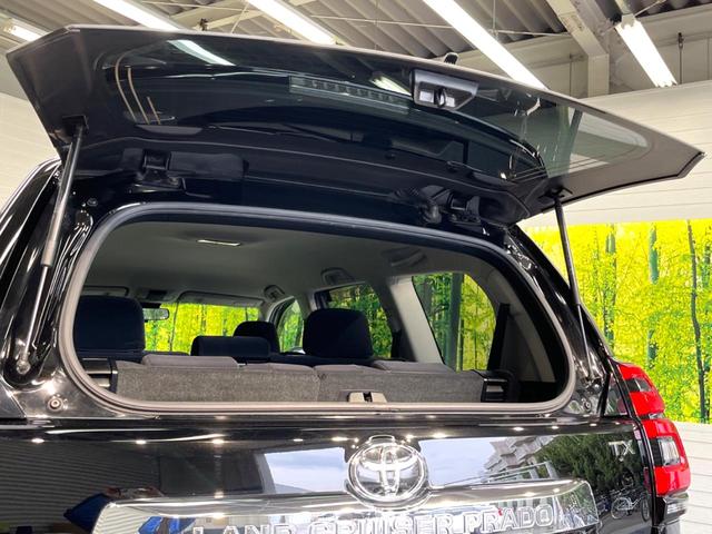 TX 7人乗り TRDエアロ 9型BIG-X セーフティセンス 黒内装 レーダークルーズ クリアランスソナー LEDヘッド 純正17アルミ フルセグTV Bluetooth再生 バックカメラ ETC 禁煙車(60枚目)