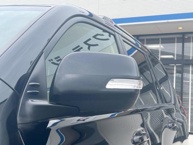 ランドクルーザープラド ＴＸ　Ｌパッケージ　マットブラックエディション　７人乗り　サンルーフ　９インチワイドディスプレイ　全周囲カメラ　プリクラッシュセーフティー　レーダークルーズコントロール　禁煙車　ベージュ革シート　シートベンチレーション　ブラインドスポットモニター（32枚目）