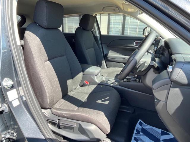 ヴェゼル ｅ：ＨＥＶ　Ｘ　ホンダコネクト９型ディスプレイ　バックカメラ　ホンダセンシング　レーダークルーズ　禁煙車　ドラレコ　コーナーセンサー　スマートキー　ＬＥＤヘッドライト　ＥＴＣ２．０　オートハイビーム　車線逸脱警報（9枚目）