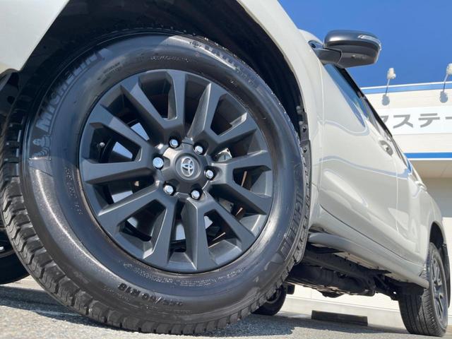 ランドクルーザープラド TX Lパッケージ マットブラックエディション 7人乗り サンルーフ 純正9型ディスプレイオーディオ 全周囲カメラ プリクラッシュセーフティ レーダークルーズ 禁煙車 革シート シートベンチレーション パワーシート コーナーセンサー レーンキープ(14枚目)
