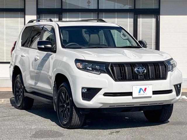 ランドクルーザープラド TX Lパッケージ マットブラックエディション 7人乗り サンルーフ 純正9型ディスプレイオーディオ 全周囲カメラ プリクラッシュセーフティ レーダークルーズ 禁煙車 革シート シートベンチレーション パワーシート コーナーセンサー レーンキープ(17枚目)