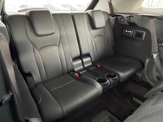 ＲＸ ＲＸ４５０ｈＬ　４ＷＤ　７人乗り　サンルーフ　純正１２．３型ＳＤナビ　全周囲カメラ　プリクラッシュセーフティ　レーダークルコン　禁煙車　電動リアゲート　本革シート　前席シートエアコン　ドラレコ　スマートキー（10枚目）