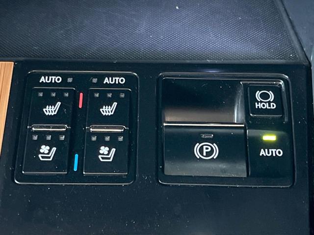 ＲＸ ＲＸ４５０ｈＬ　４ＷＤ　７人乗り　サンルーフ　純正１２．３型ＳＤナビ　全周囲カメラ　プリクラッシュセーフティ　レーダークルコン　禁煙車　電動リアゲート　本革シート　前席シートエアコン　ドラレコ　スマートキー（35枚目）