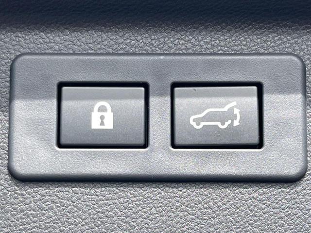 フォレスター アドバンス　純正８型ナビ　バックカメラ　アイサイトセイフティプラス　レーダークルーズ　禁煙車　パワーバックドア　革シート　全席シートヒーター　パワーシート　ドラレコ　コーナーセンサー　レーンキープ　スマートキー（6枚目）