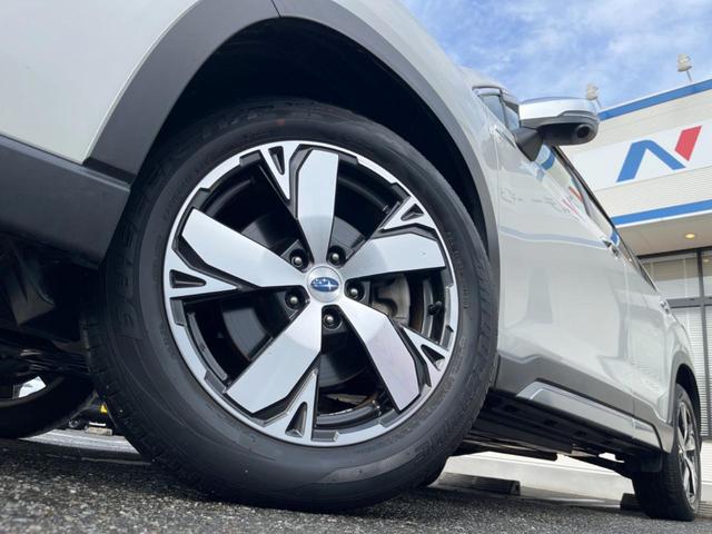 フォレスター アドバンス　純正８型ナビ　バックカメラ　アイサイトセイフティプラス　レーダークルーズ　禁煙車　パワーバックドア　革シート　全席シートヒーター　パワーシート　ドラレコ　コーナーセンサー　レーンキープ　スマートキー（13枚目）