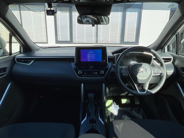 カローラクロス ハイブリッド　Ｇ　バックカメラ　ＬＥＤフロントフォグランプ　セーフティセンス　レーダークルーズ　禁煙車　ドラレコ　ＬＥＤヘッド　８インチディスプレイオーディオ　ＥＴＣ　コーナーセンサー　スマートキー　オートハイビーム（2枚目）