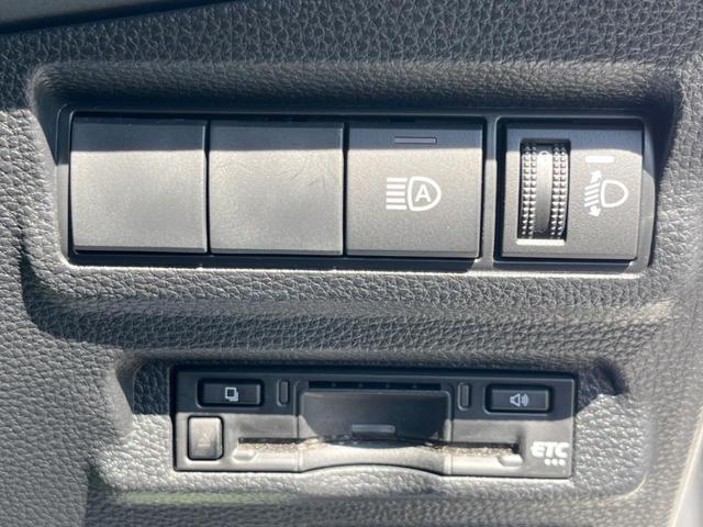 カローラクロス ハイブリッド　Ｇ　バックカメラ　ＬＥＤフロントフォグランプ　セーフティセンス　レーダークルーズ　禁煙車　ドラレコ　ＬＥＤヘッド　８インチディスプレイオーディオ　ＥＴＣ　コーナーセンサー　スマートキー　オートハイビーム（37枚目）