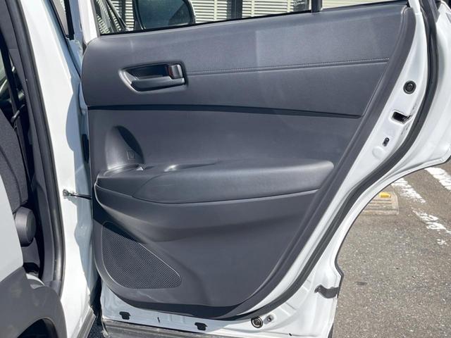 カローラクロス ハイブリッド　Ｇ　バックカメラ　ＬＥＤフロントフォグランプ　セーフティセンス　レーダークルーズ　禁煙車　ドラレコ　ＬＥＤヘッド　８インチディスプレイオーディオ　ＥＴＣ　コーナーセンサー　スマートキー　オートハイビーム（47枚目）
