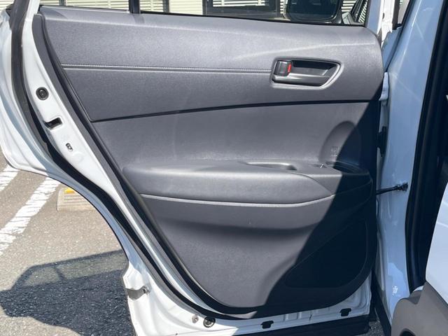 カローラクロス ハイブリッド　Ｇ　バックカメラ　ＬＥＤフロントフォグランプ　セーフティセンス　レーダークルーズ　禁煙車　ドラレコ　ＬＥＤヘッド　８インチディスプレイオーディオ　ＥＴＣ　コーナーセンサー　スマートキー　オートハイビーム（49枚目）