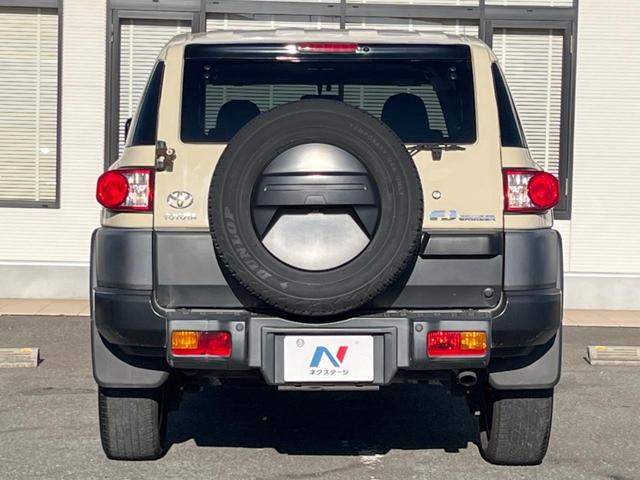 FJクルーザー ファイナルエディション 4WD 純正SDナビ バックカメラ リアデフロック 禁煙車 ETC クルーズコントロール 純正20インチアルミ Bluetooth接続 CD再生 フルセグ 革巻きステアリング フォグランプ(15枚目)
