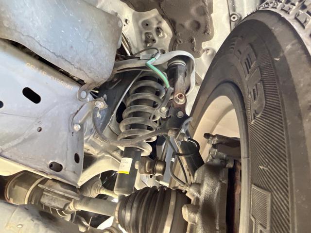 FJクルーザー ファイナルエディション 4WD 純正SDナビ バックカメラ リアデフロック 禁煙車 ETC クルーズコントロール 純正20インチアルミ Bluetooth接続 CD再生 フルセグ 革巻きステアリング フォグランプ(23枚目)