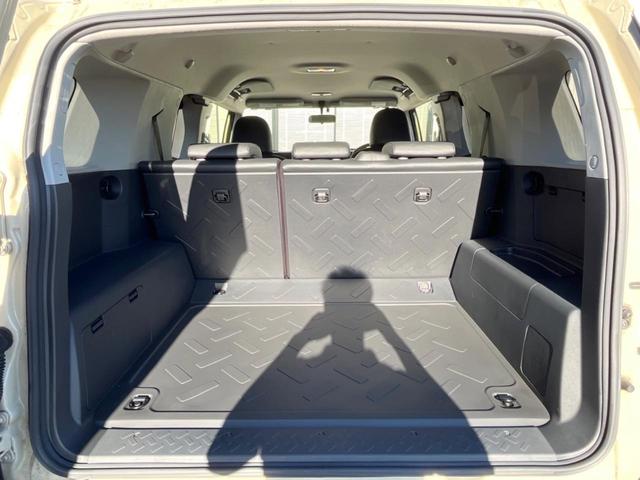 FJクルーザー ファイナルエディション 4WD 純正SDナビ バックカメラ リアデフロック 禁煙車 ETC クルーズコントロール 純正20インチアルミ Bluetooth接続 CD再生 フルセグ 革巻きステアリング フォグランプ(38枚目)