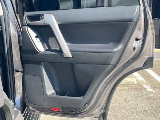 ランドクルーザープラド TX Lパッケージ マットブラックエディション サンルーフ 9インチSDナビ バックカメラ セーフティセンス レーダークルーズ 禁煙車 黒革シート シートエアコン・ヒーター ドラレコ LEDヘッドライト 純正18インチAW スマートキー ETC(50枚目)