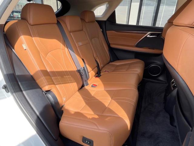 RX RX450h バージョンL 後期 パノラマサンルーフ モデリスタエアロ 12.3インチ純正SDナビ 全周囲カメラ プレミアムサウンド セーフティシステムプラス 禁煙車 パワーバックドア 茶革シート シートベンチレーション(10枚目)