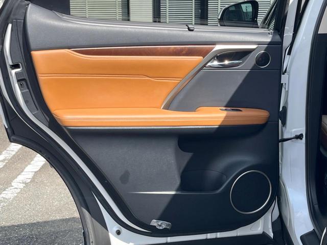 RX RX450h バージョンL 後期 パノラマサンルーフ モデリスタエアロ 12.3インチ純正SDナビ 全周囲カメラ プレミアムサウンド セーフティシステムプラス 禁煙車 パワーバックドア 茶革シート シートベンチレーション(56枚目)