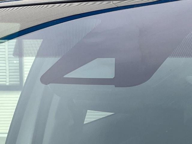 ヤリスクロス ハイブリッドZ ナビ機能付き8型ディスプレイオーディオ バックカメラ プリクラッシュセーフティ レーダークルコン 禁煙車 2トーンカラー パワーシート シートヒーター ドラレコ クリアランスソナー LEDヘッド(5枚目)