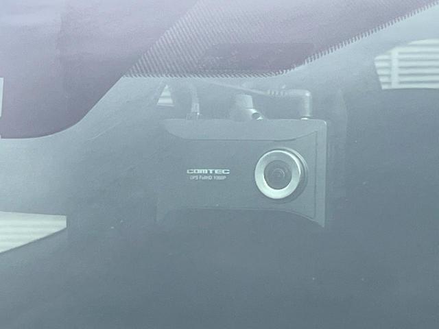 ヤリスクロス ハイブリッドZ ナビ機能付き8型ディスプレイオーディオ バックカメラ プリクラッシュセーフティ レーダークルコン 禁煙車 2トーンカラー パワーシート シートヒーター ドラレコ クリアランスソナー LEDヘッド(7枚目)